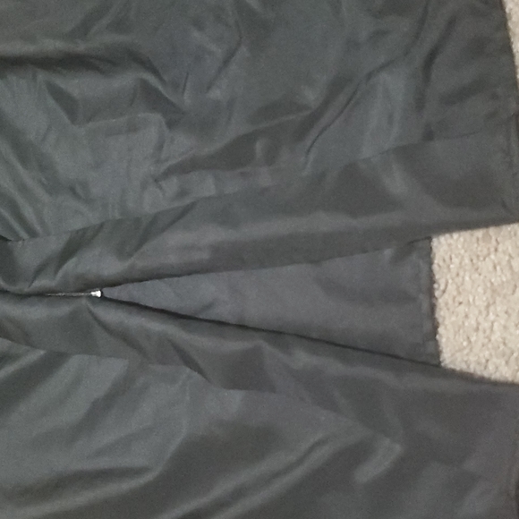 Graduation gown - Picture 2 of 5